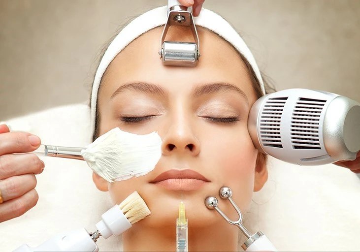 دكتر سيد حسن حسيني هوشيار فوق تخصص جراحی پلاستیک، ترمیمی و سوختگی